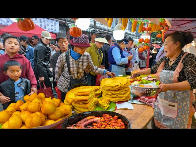 China Street Food Paradise in Dali, Yunnan — Endless Eats, Nonstop Crowds and Local Snacks
