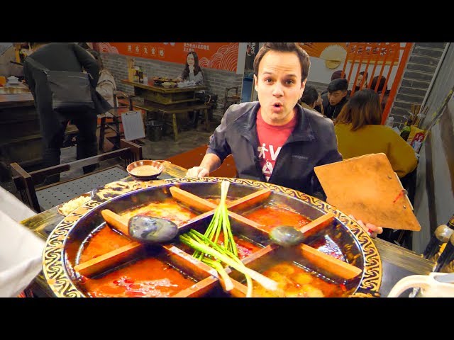 Chengdu Street Food Tour: Dumplings, Rabbit Noodles, and Hot Pot