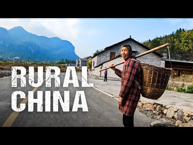 Rural China Train: Farmers Selling Vegetables in Hunan and Guizhou