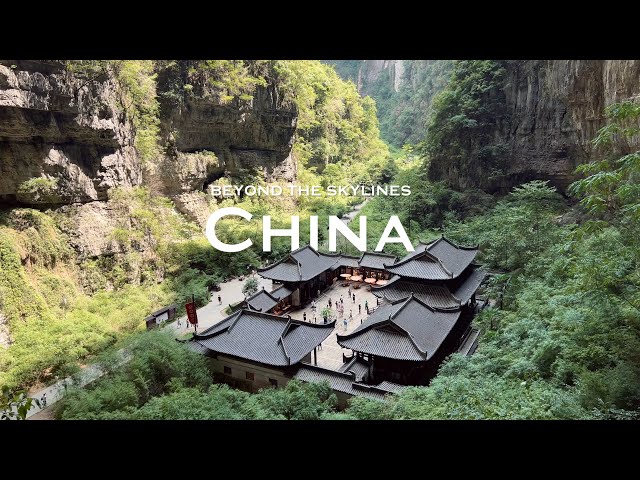 Chengdu and Dujiangyan: Pandas, Ancient Towns, and Sanxingdui