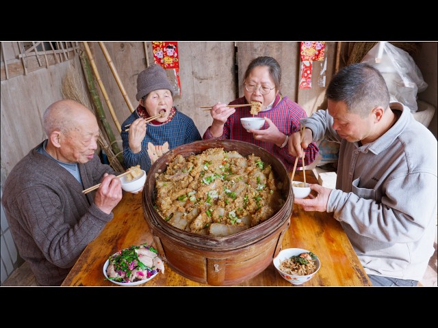 Sichuan Rural Cooking: Preserve Giant Pork Belly for a Year