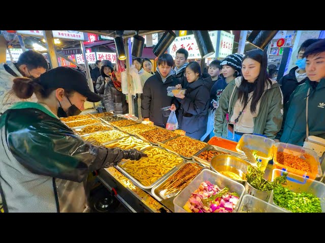 Southern China Street Food Paradise: What Locals Eat as Night Falls