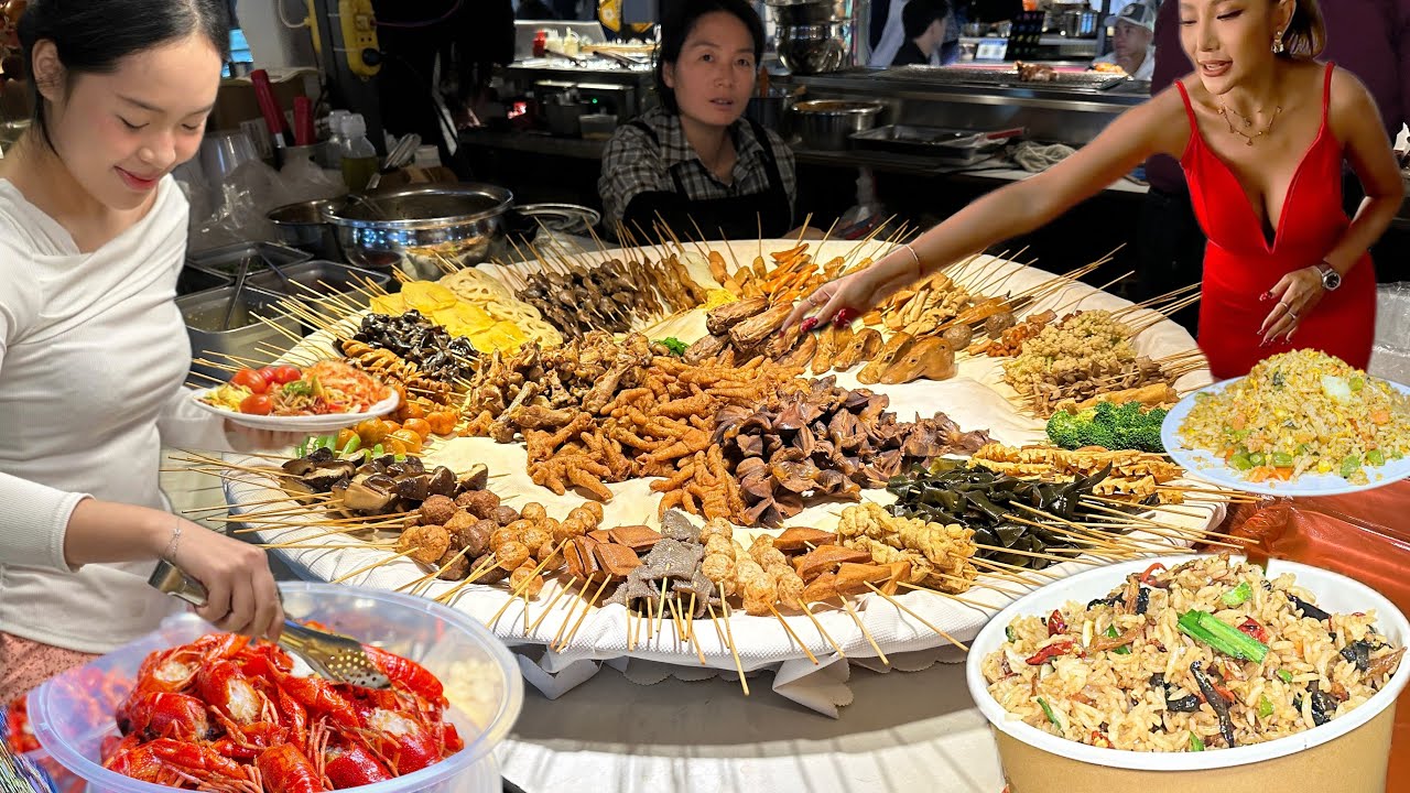 China Night Markets Never Sleep: They Sell Food All the Way Till Morning
