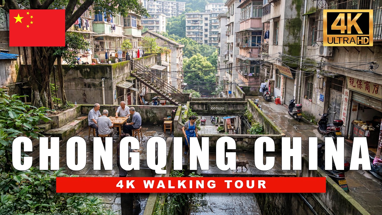 Chongqing: Everyday Life in Narrow Alleyways [4K HDR Walking Tour]
